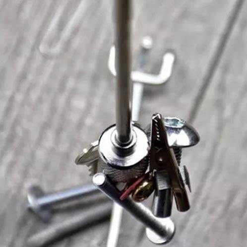 Telescopic Magnetic Pickup Tool With LED Flashlight